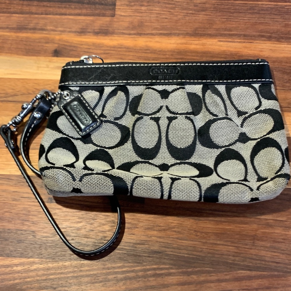 Coach Black and Tan Patterned Wristlet - Picture 6 of 6